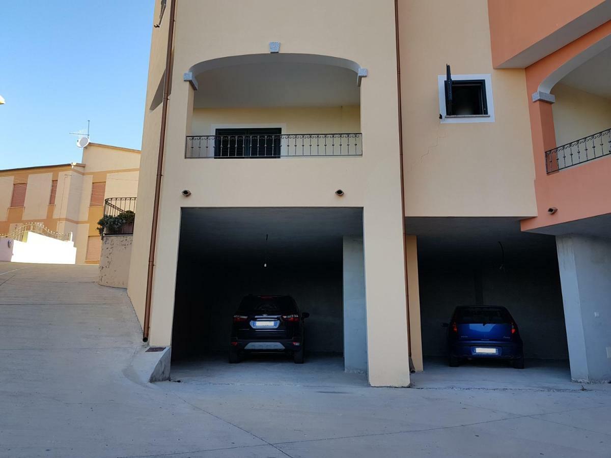 Borgo Lu Canali Da Gavino Apartment Badesi Exterior photo