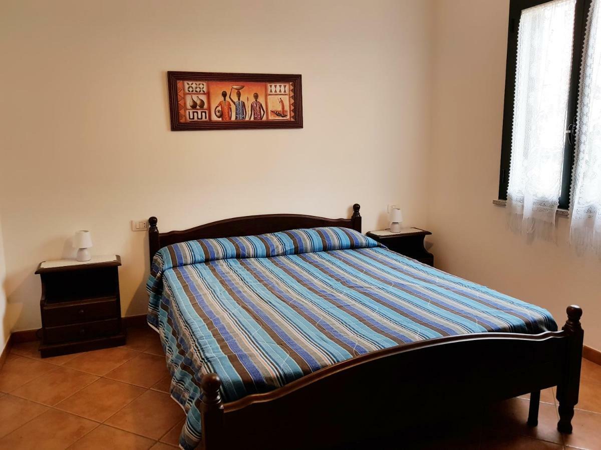Borgo Lu Canali Da Gavino Apartment Badesi Exterior photo