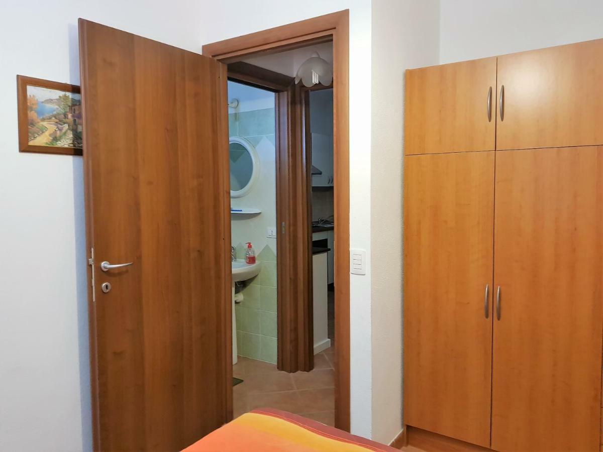Borgo Lu Canali Da Gavino Apartment Badesi Exterior photo
